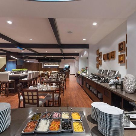 Hotel Courtyard By Marriott Santo Domingo Exterior foto