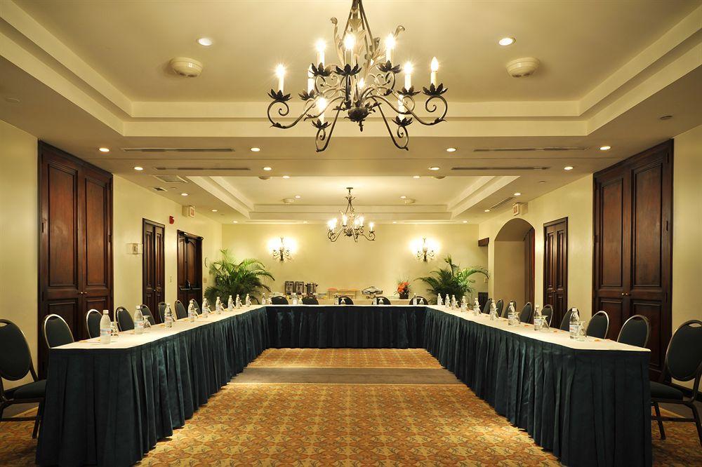 Hotel Courtyard By Marriott Santo Domingo Einrichtungen foto