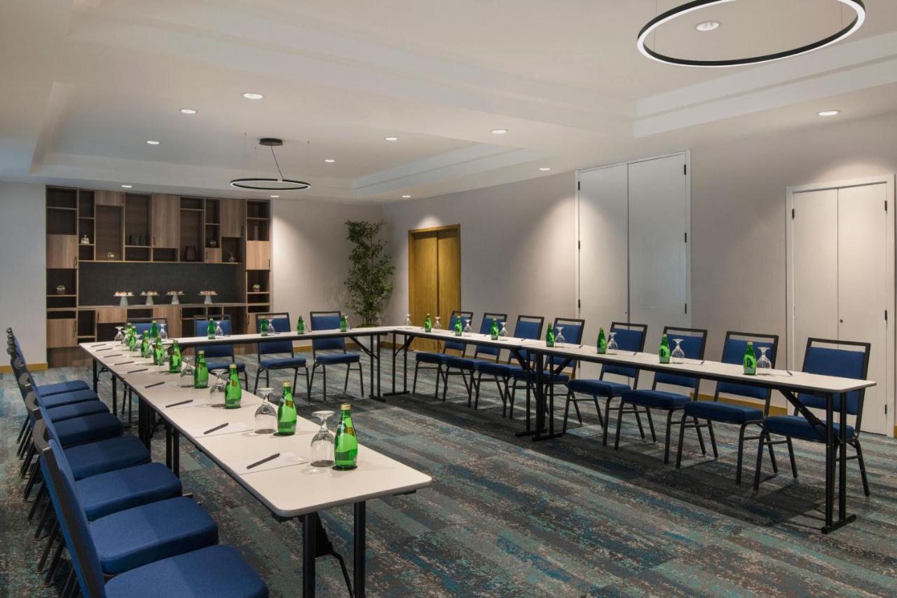 Hotel Courtyard By Marriott Santo Domingo Exterior foto