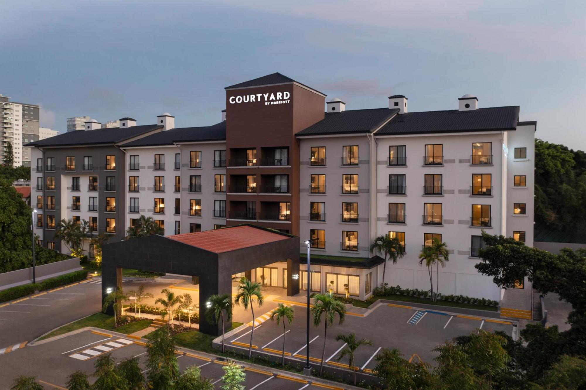 Hotel Courtyard By Marriott Santo Domingo Exterior foto